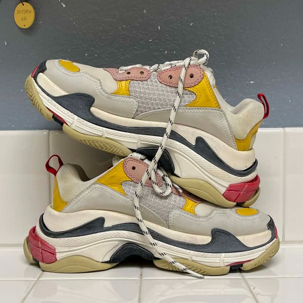 Balenciaga triple S sneakers - Picture 9 of 16